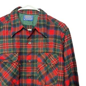 Pendleton Mens Medium 100% Wool Red Green & Blue Plaid Flannel Button Down Shirt